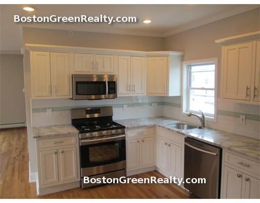 43 Rogers St, South Boston