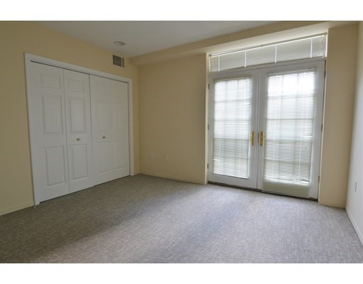 75 Peterborough St, Fenway