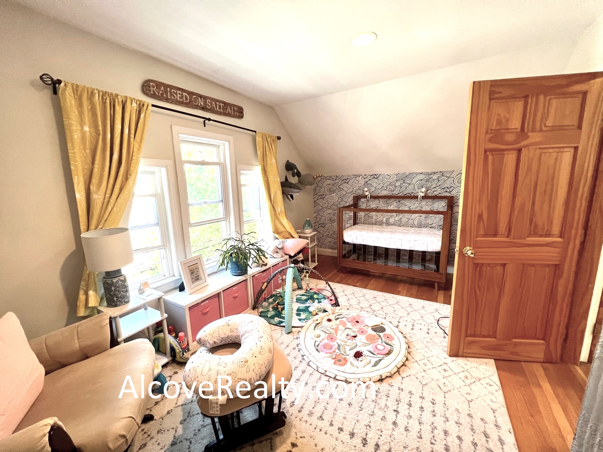 24 Burnham St, Davis Square