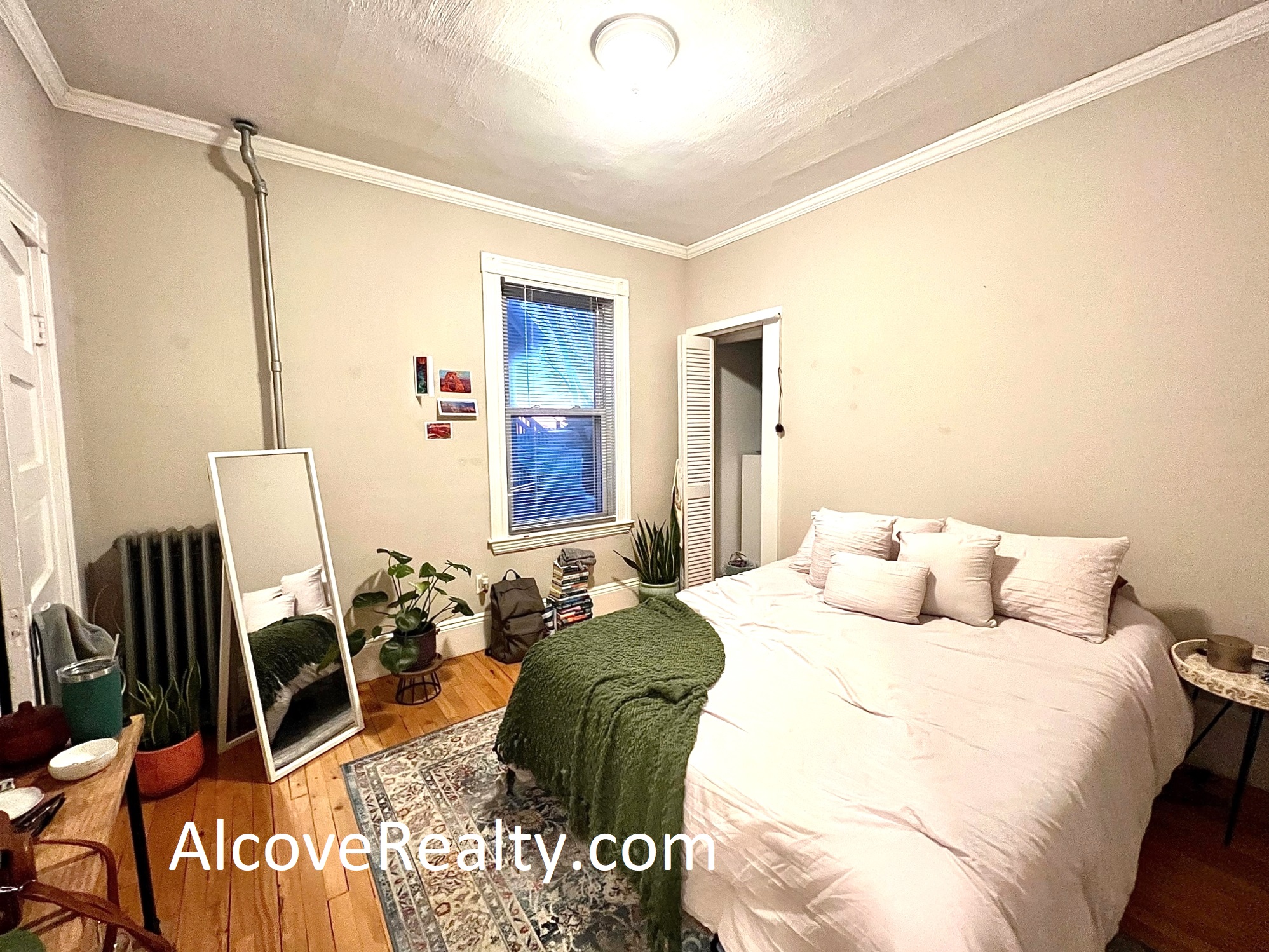 13 Farragut Ave, Teele Square