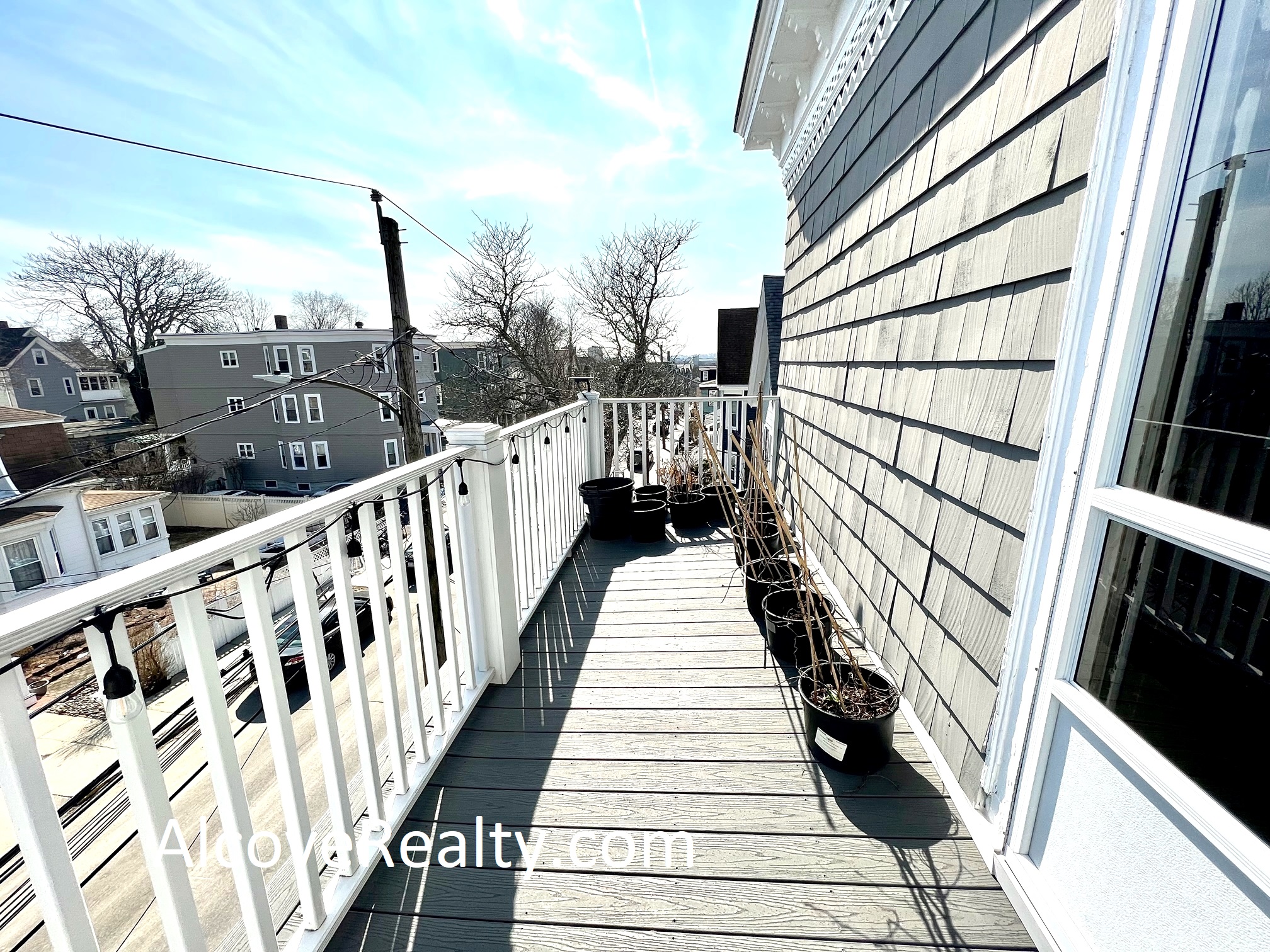 15 Farragut Ave, Teele Square