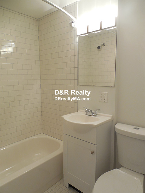 110 Willow St, Cambridgeport