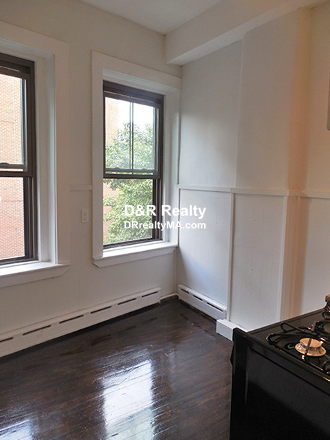 110 Willow St, Cambridgeport