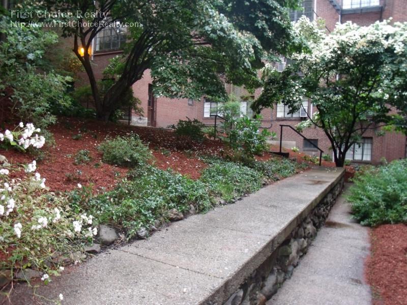 97 Strathmore Rd, Brighton