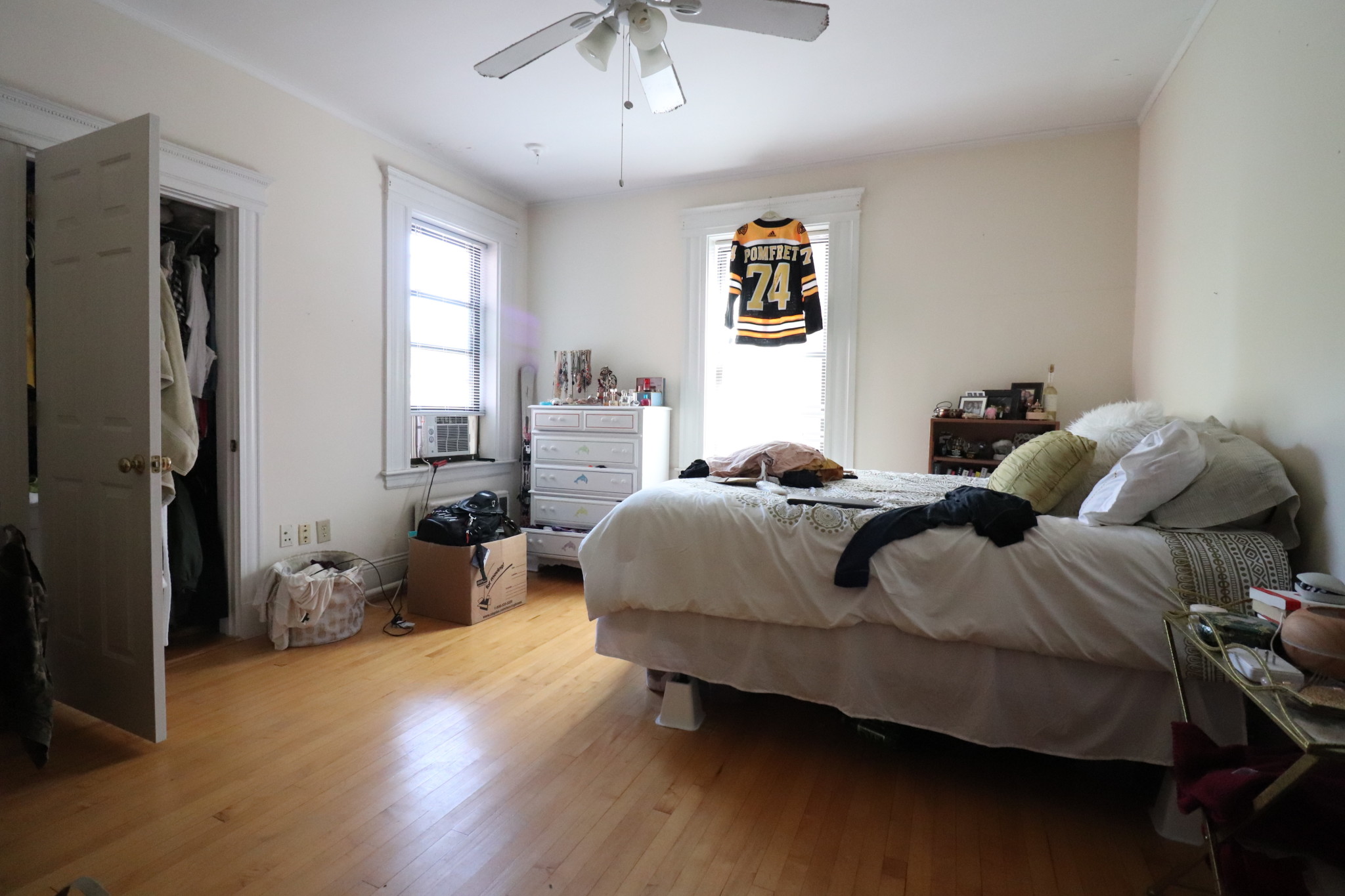 1100 Beacon St, Longwood