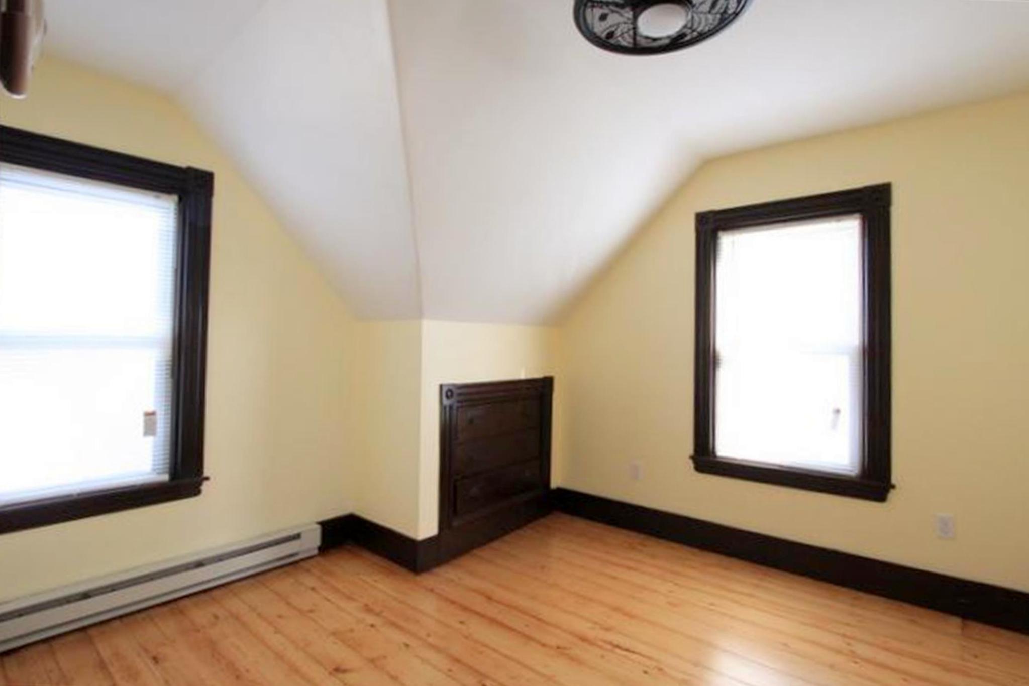 239 Highland Ave, Powder House Square