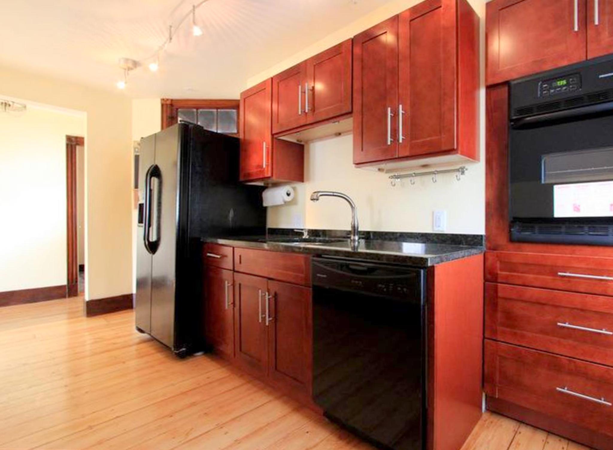 239 Highland Ave, Powder House Square