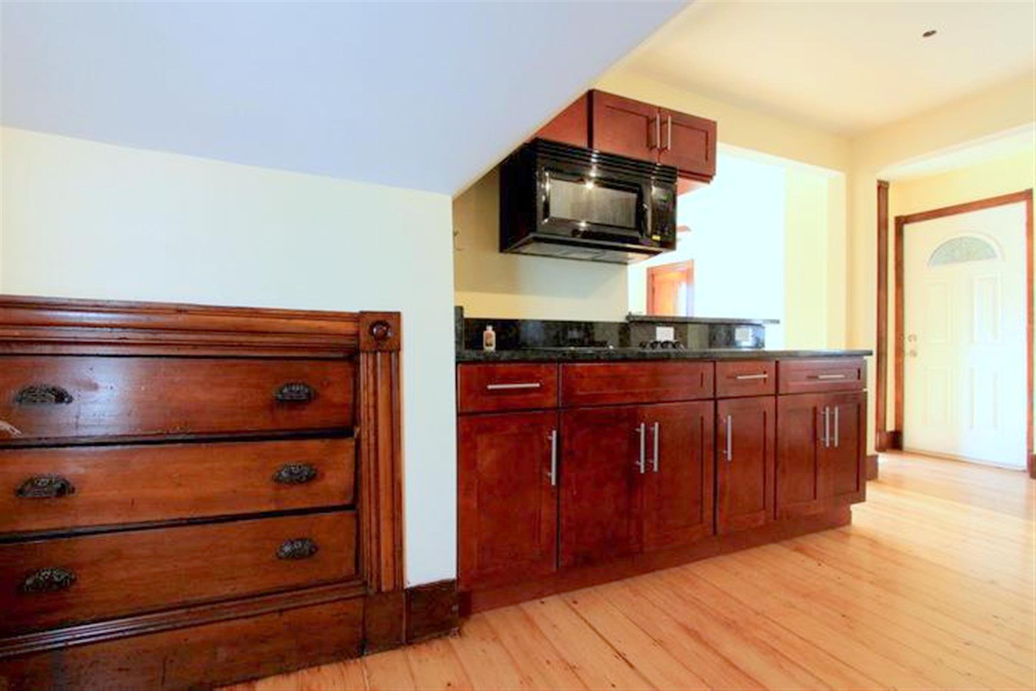 239 Highland Ave, Powder House Square