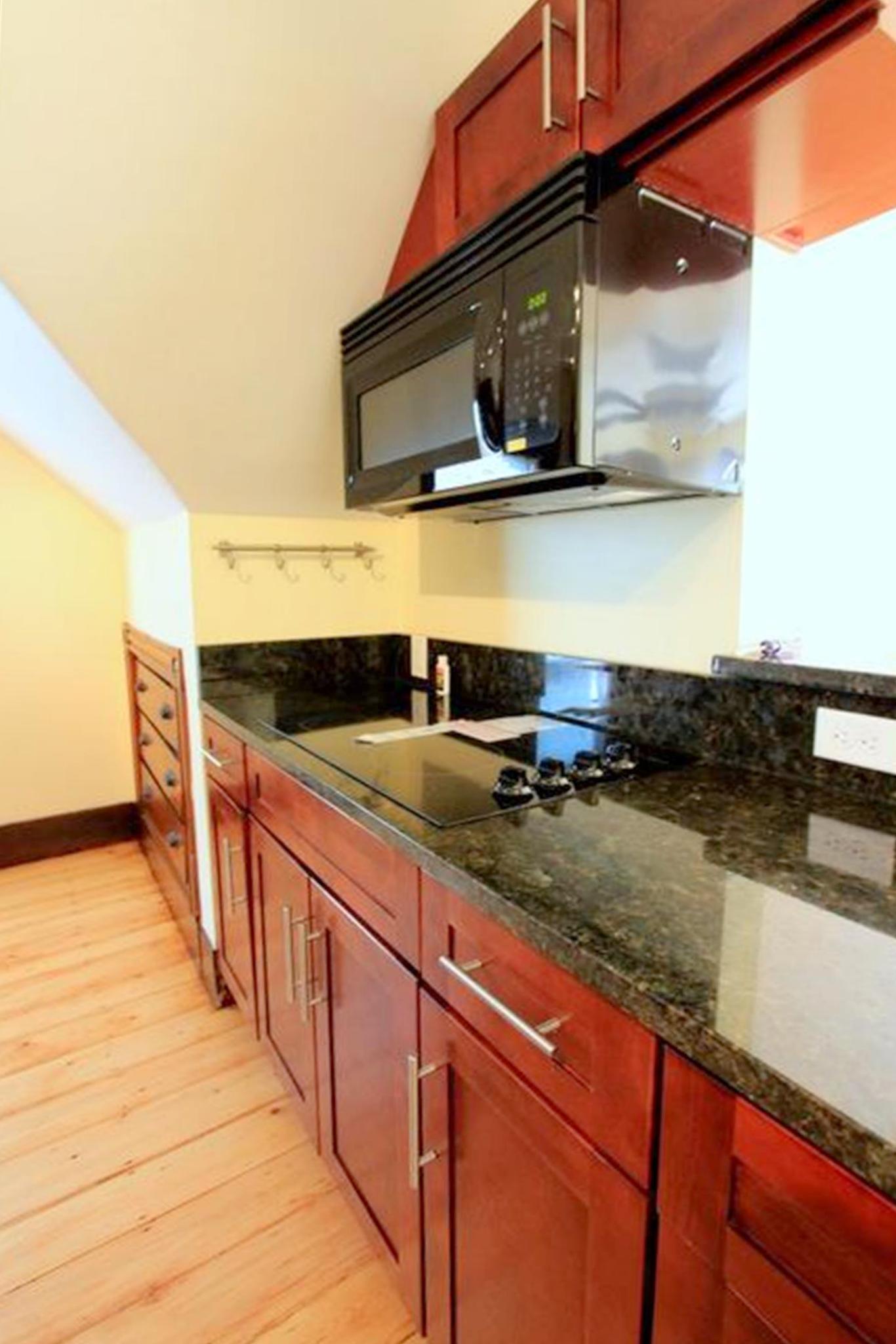 239 Highland Ave, Powder House Square