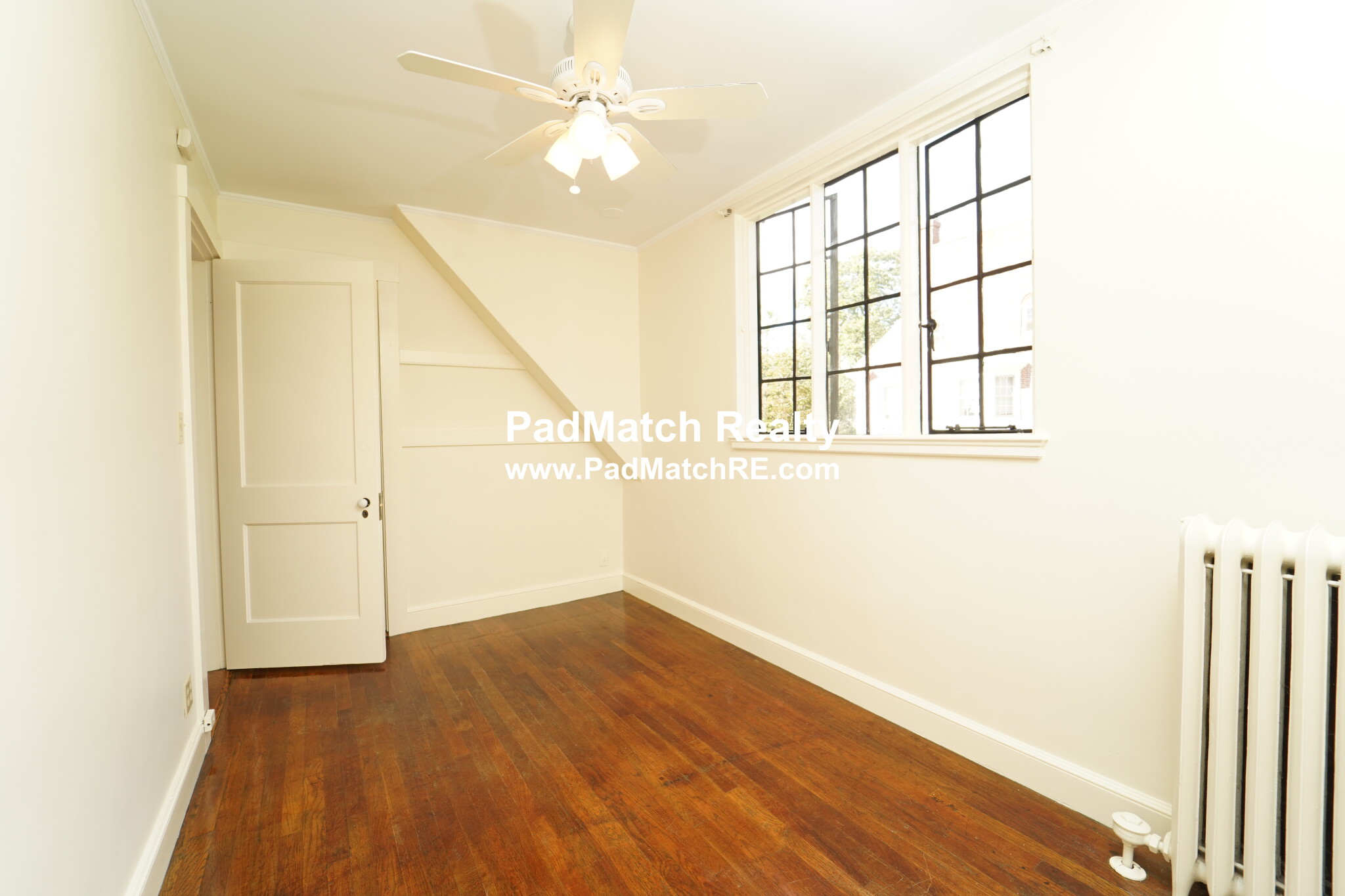 111 Carlton St, Longwood