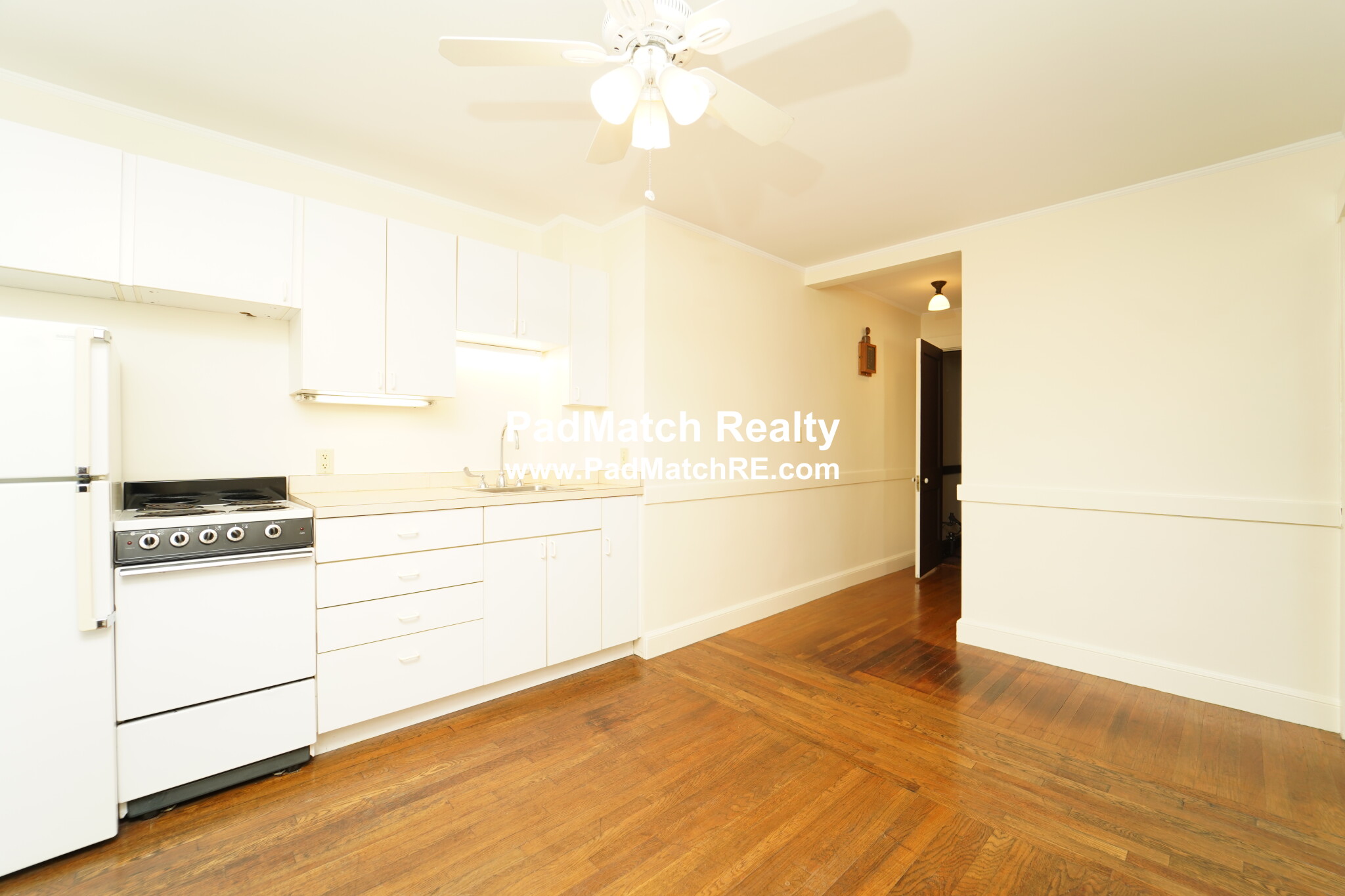 111 Carlton St, Longwood