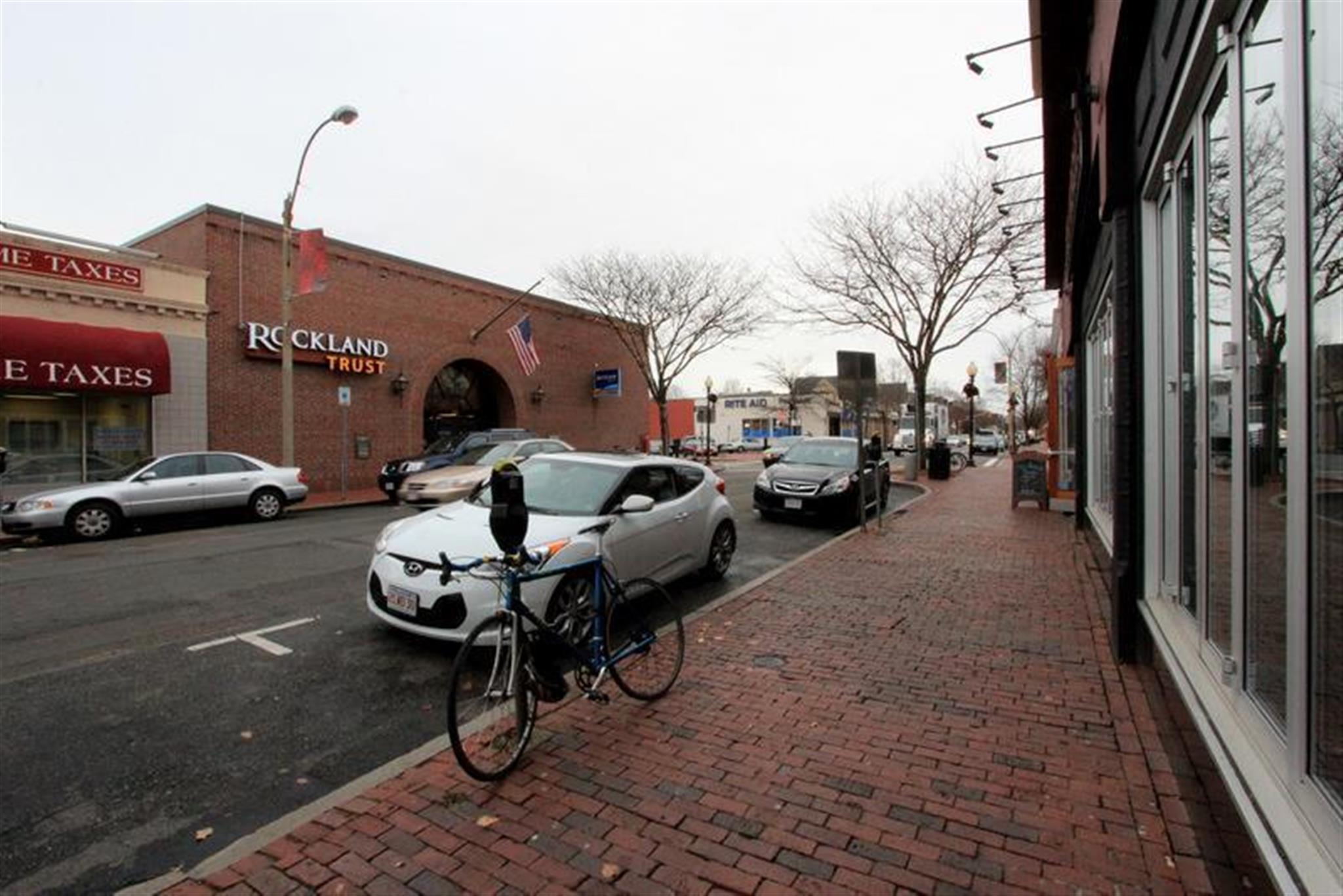 402 Highland Ave, Davis Square