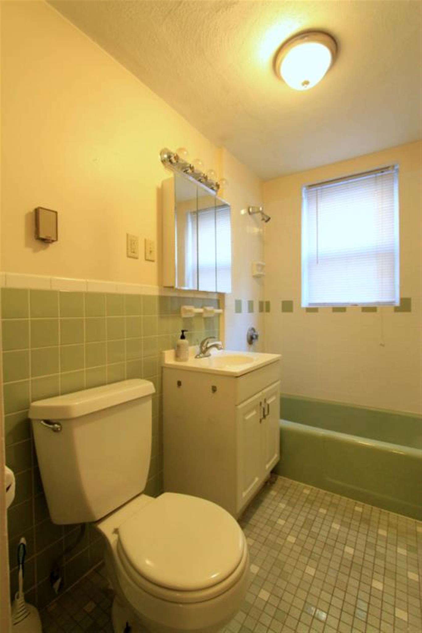 402 Highland Ave, Davis Square