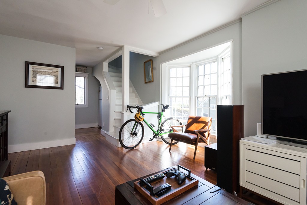 1117 Boylston St, Chestnut Hill