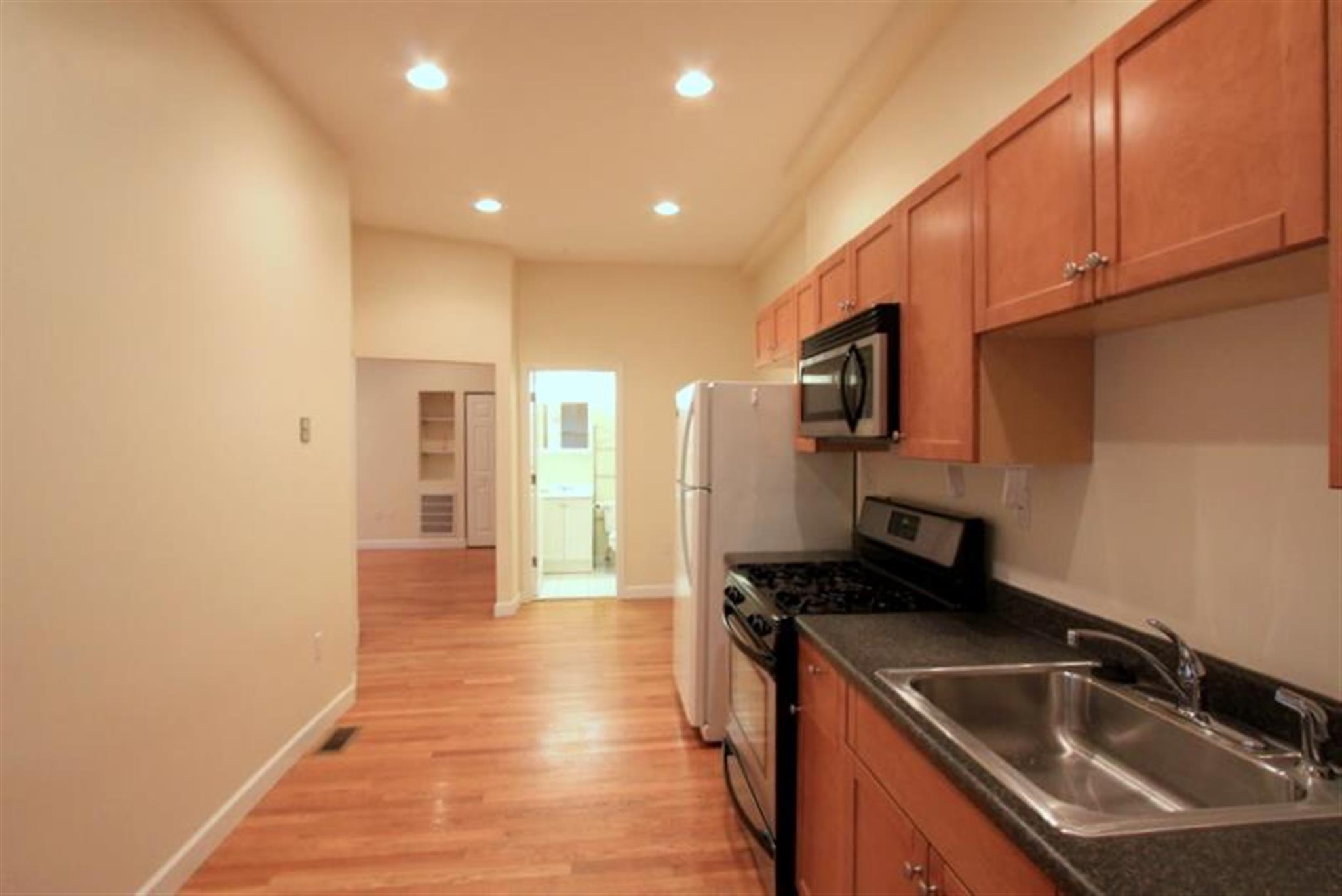 26 Tufts St, Cambridgeport