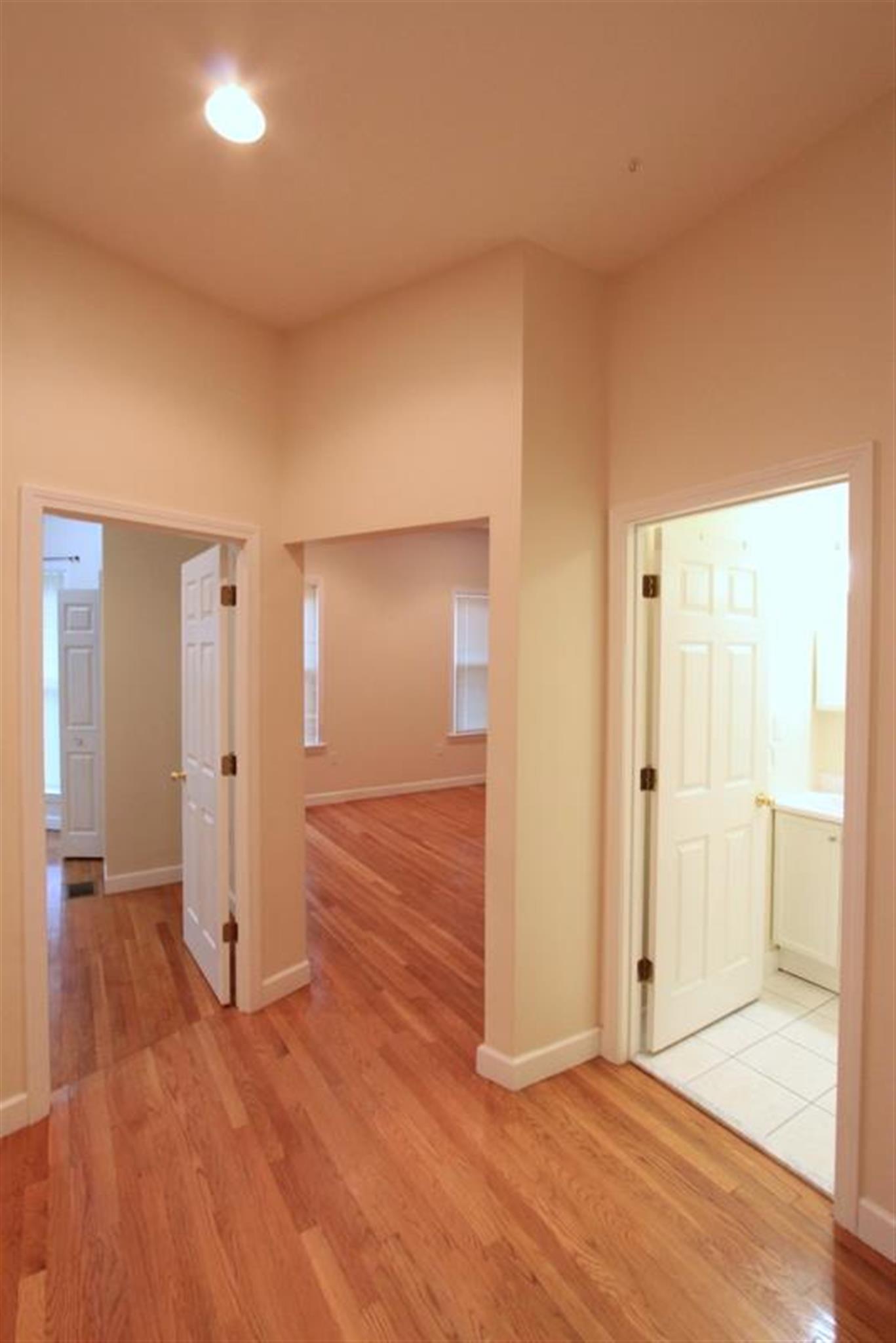 26 Tufts St, Cambridgeport