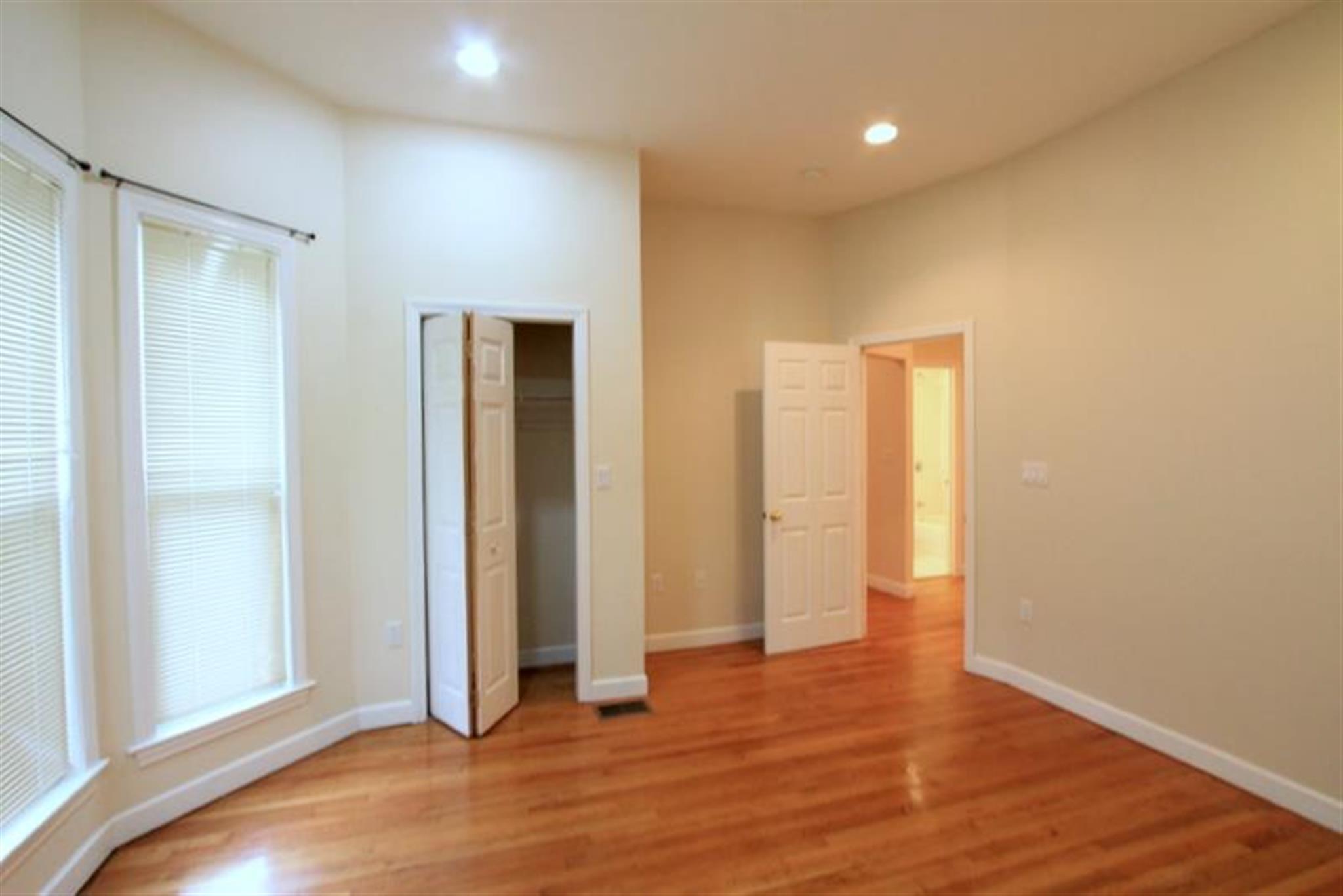 26 Tufts St, Cambridgeport