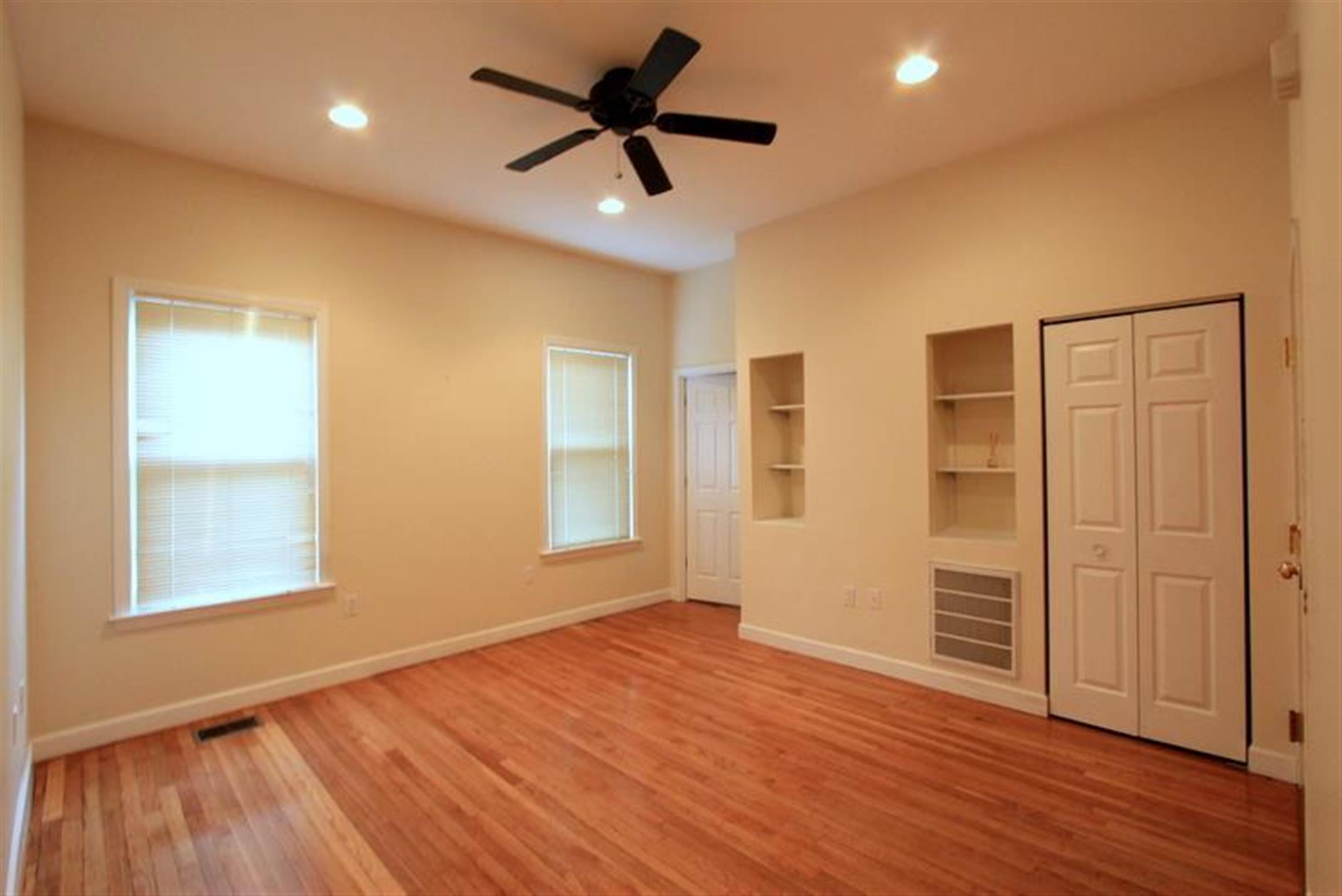 26 Tufts St, Cambridgeport