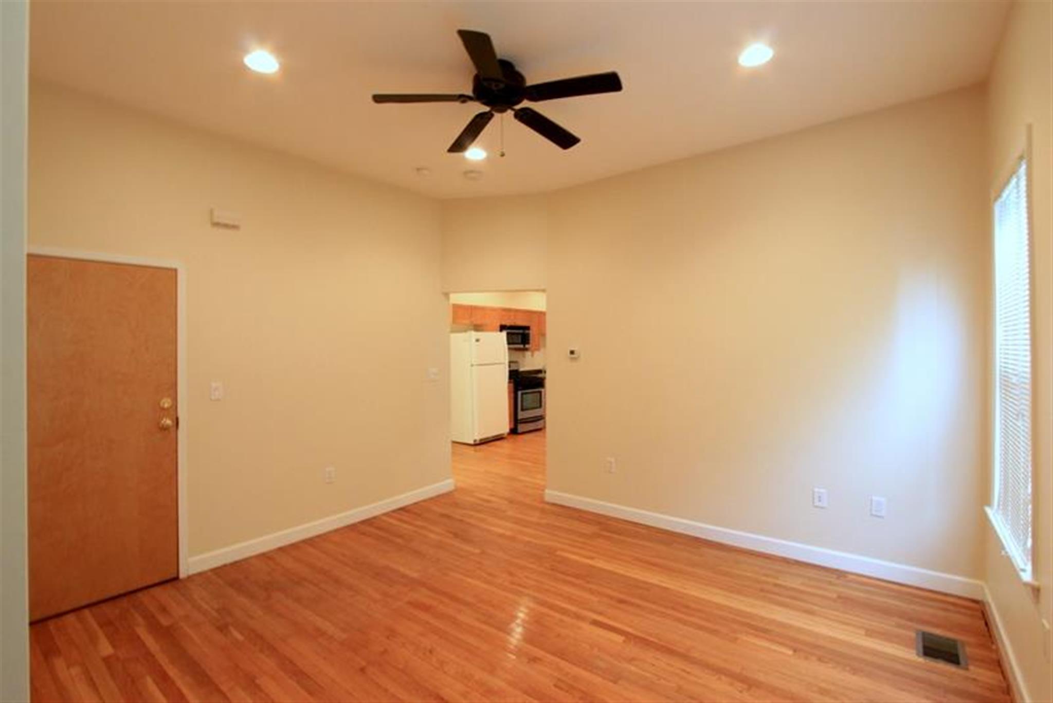 26 Tufts St, Cambridgeport