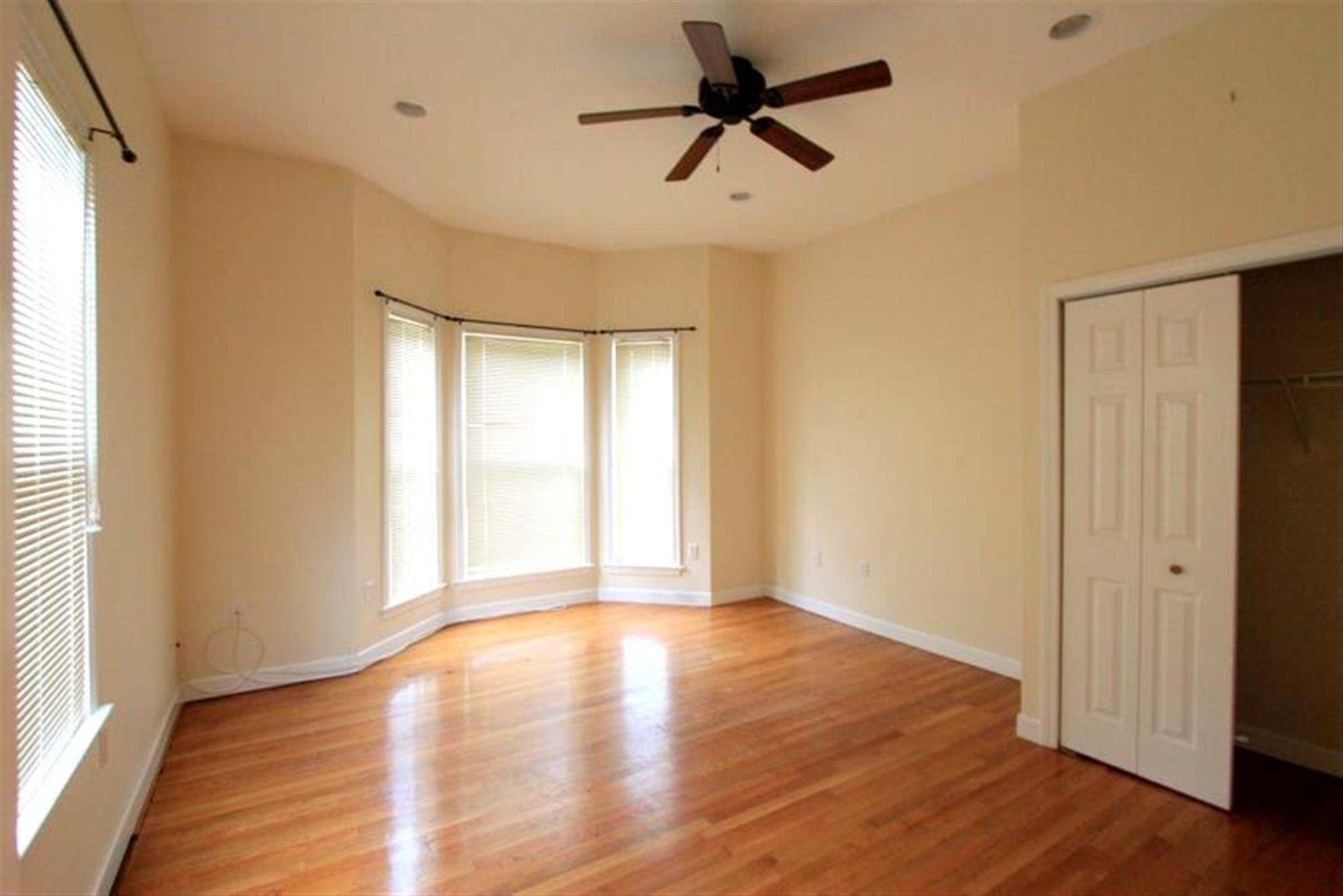 26 Tufts St, Cambridgeport