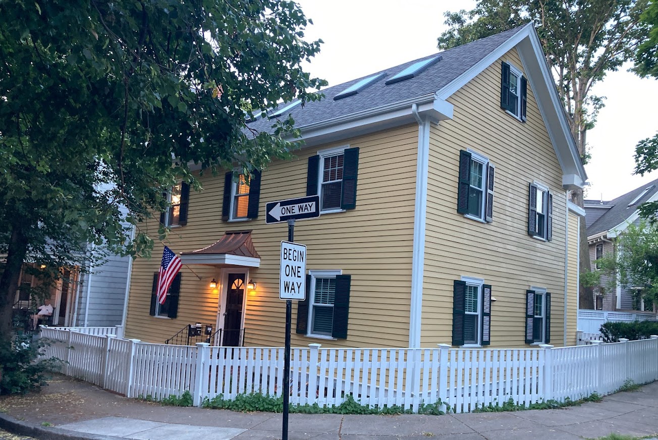 7 Perry St, Brookline Village