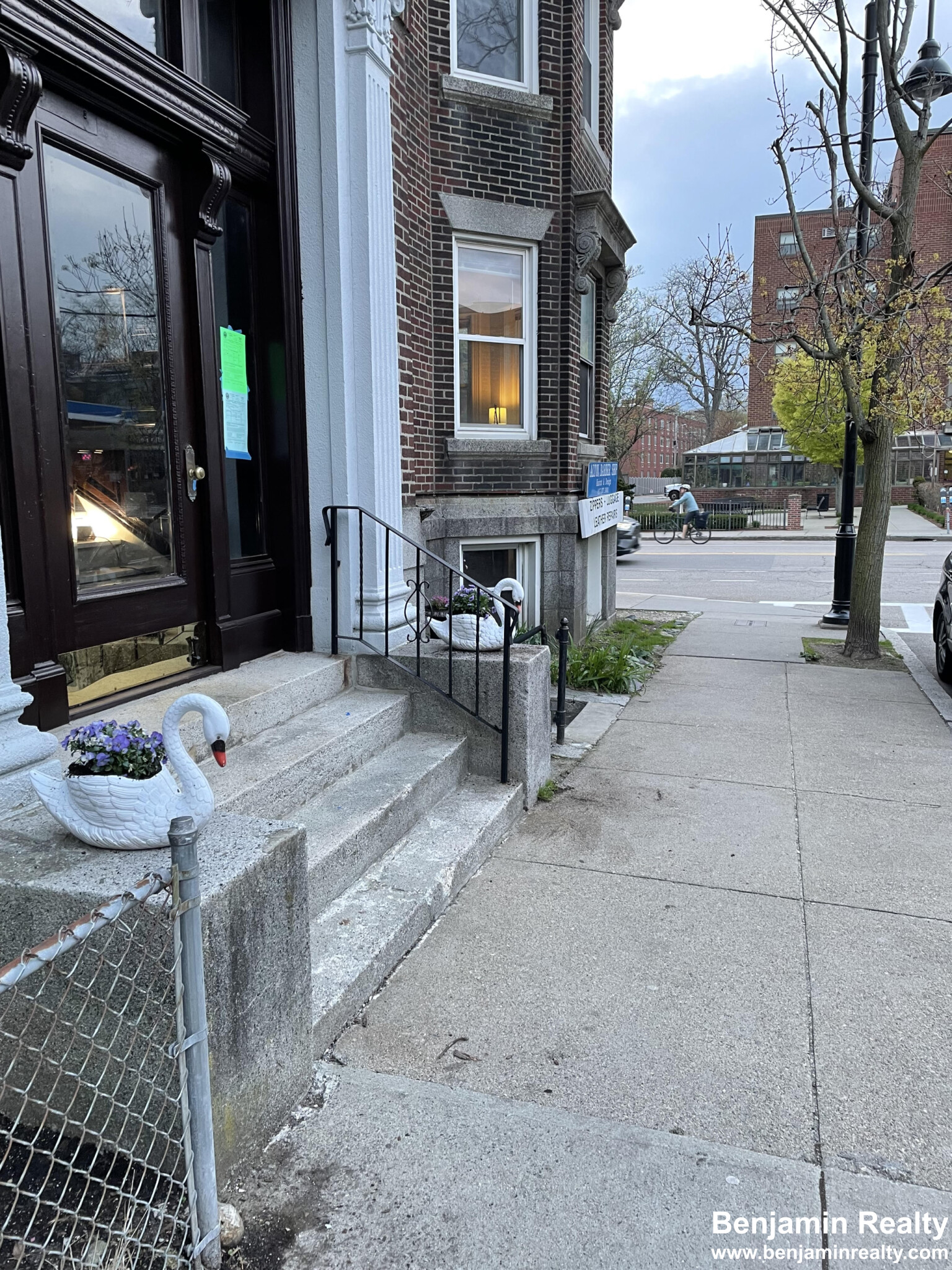 3 Alton Pl, Coolidge Corner