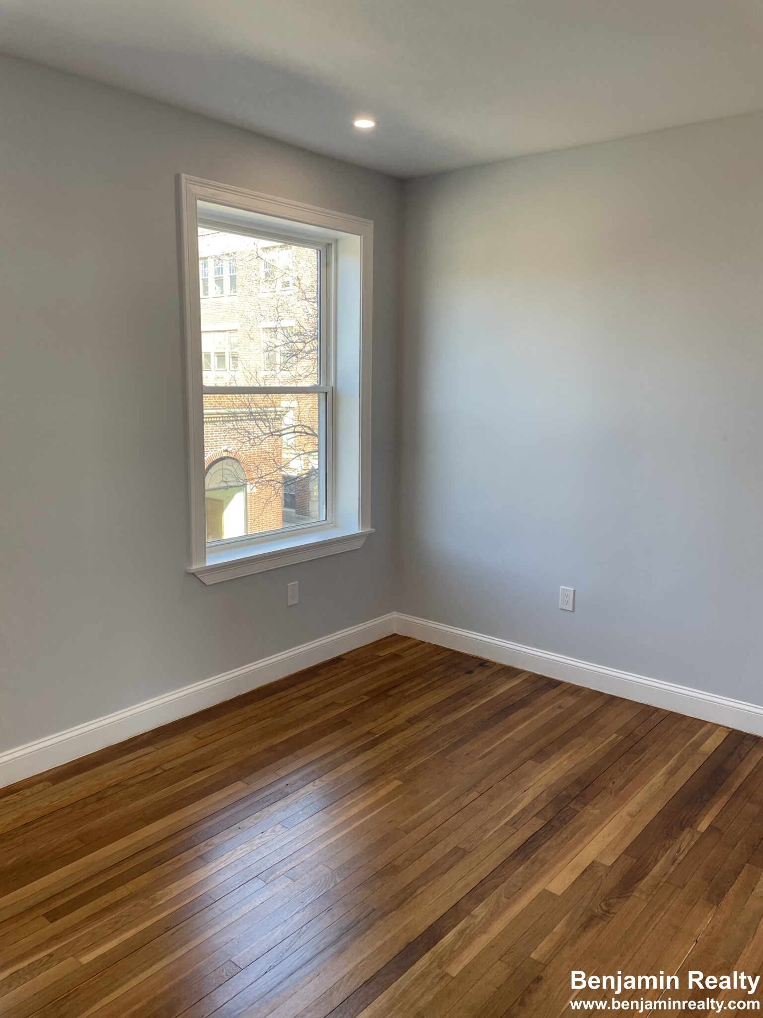 3 Alton Pl, Coolidge Corner