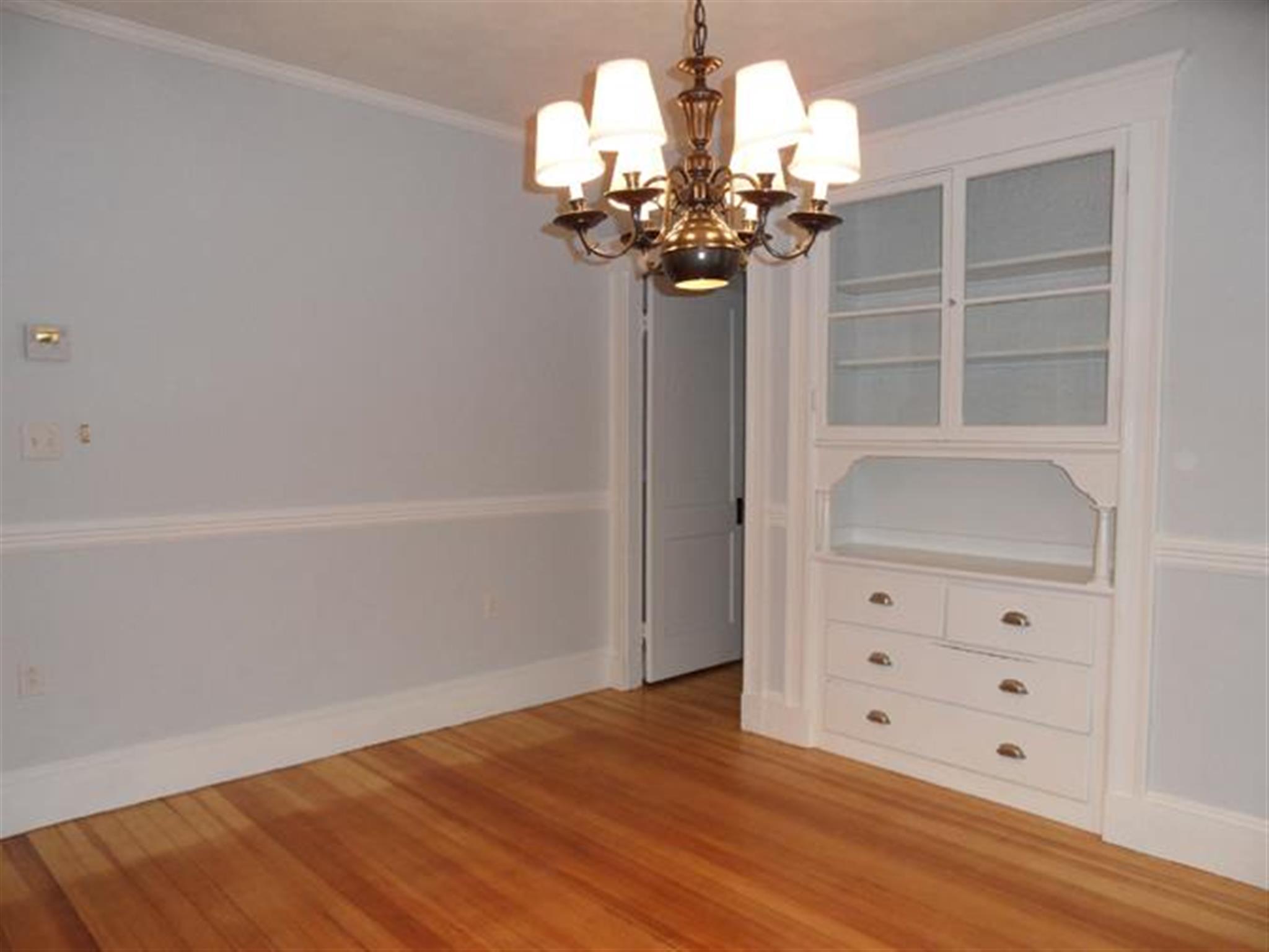 35 Frederick Ave, Medford