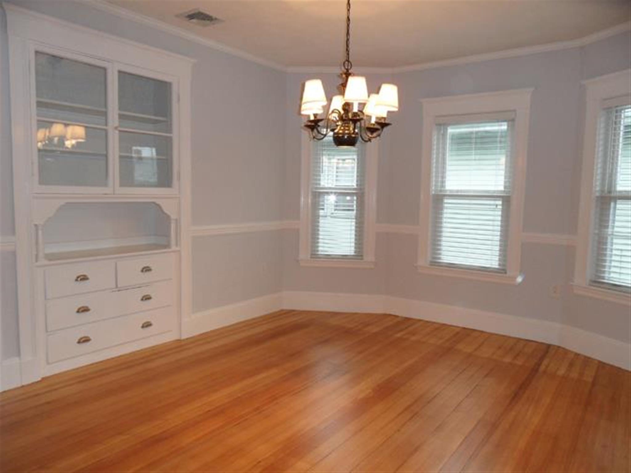 35 Frederick Ave, Medford