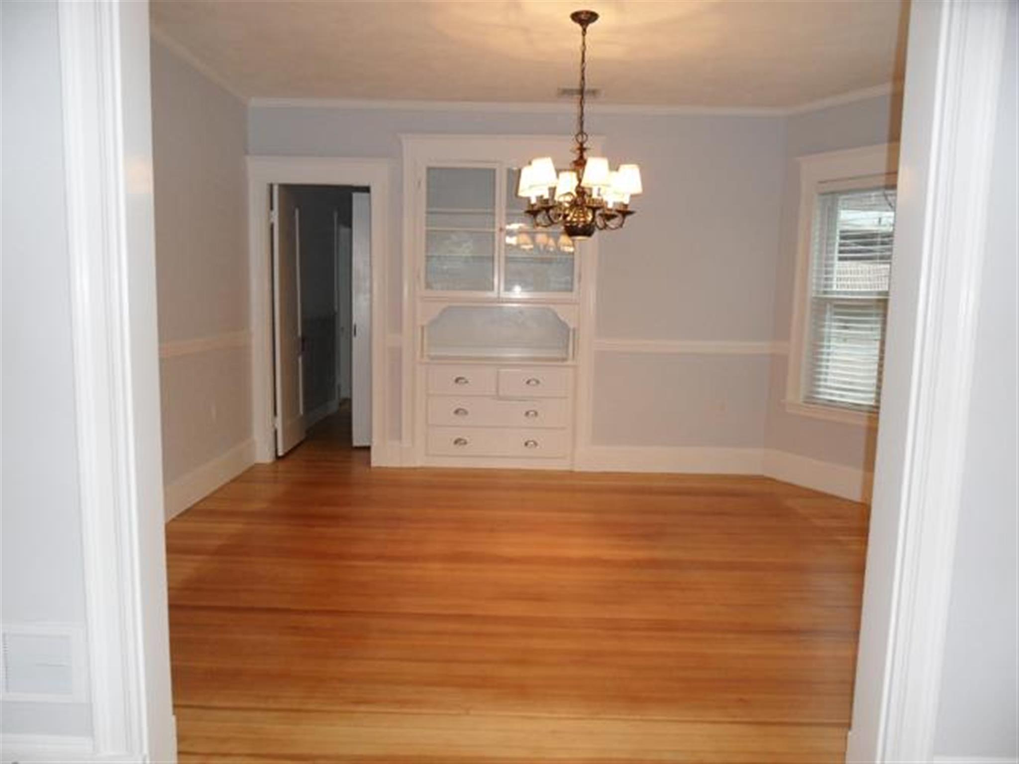 35 Frederick Ave, Medford