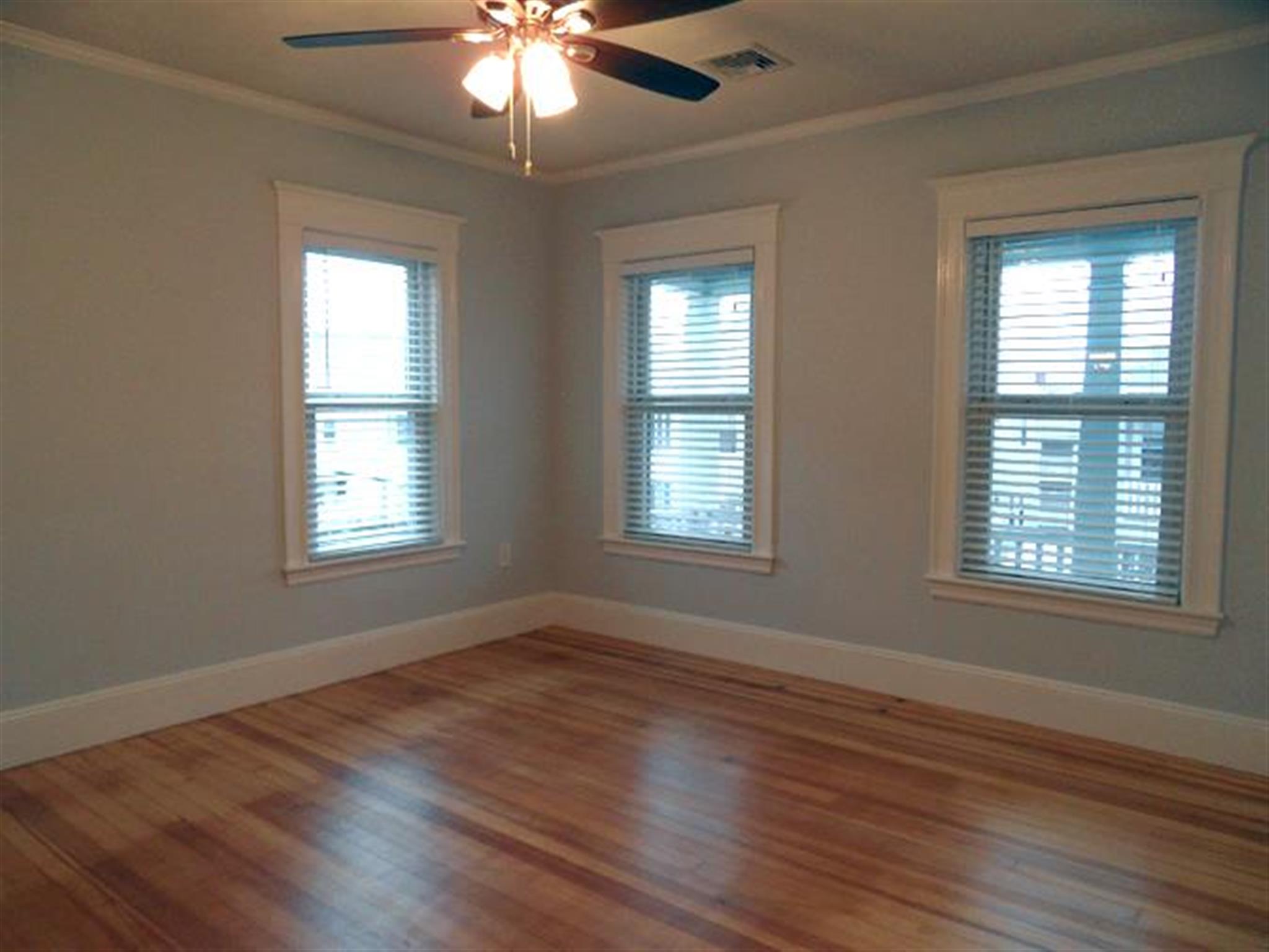 35 Frederick Ave, Medford