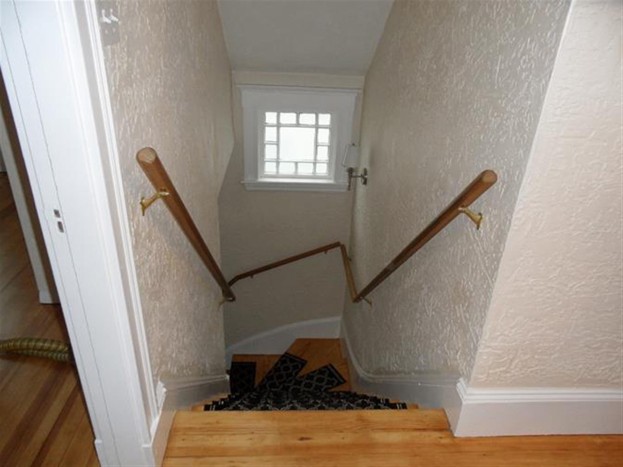 35 Frederick Ave, Medford