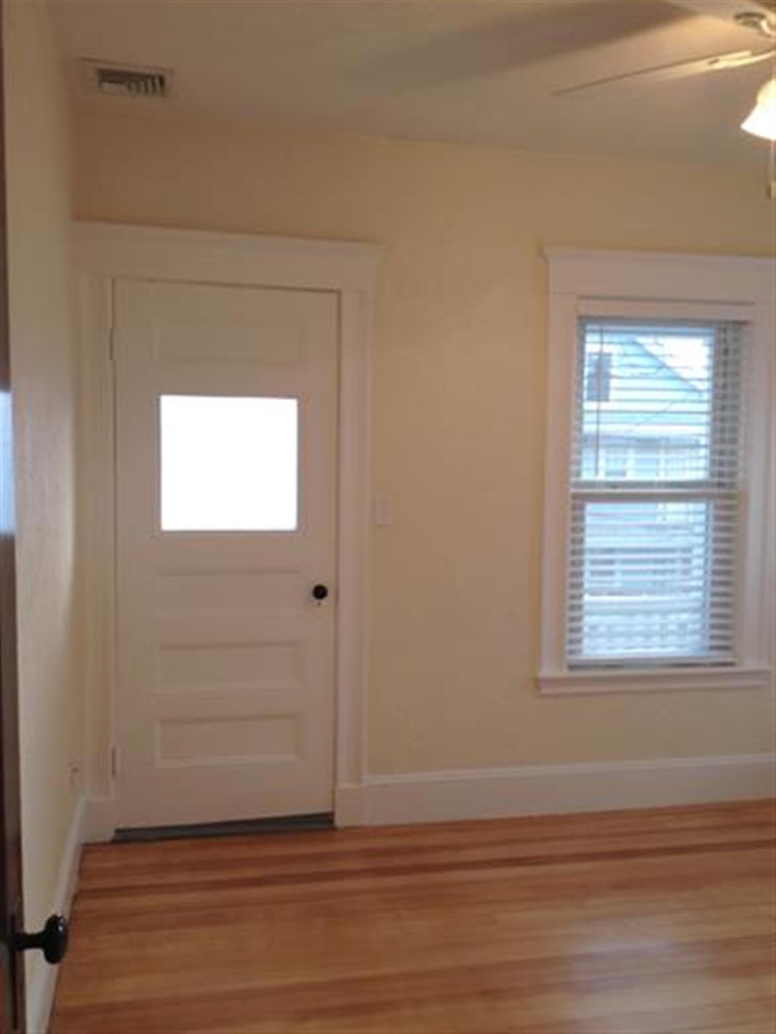 35 Frederick Ave, Medford