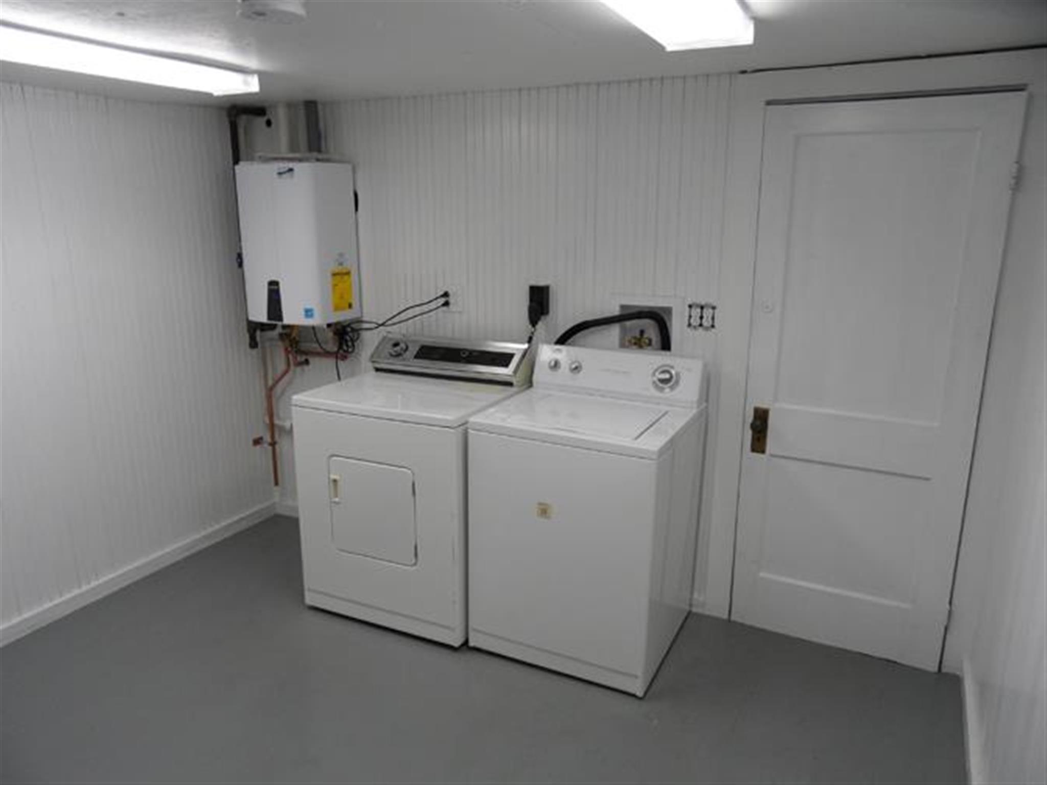 35 Frederick Ave, Medford