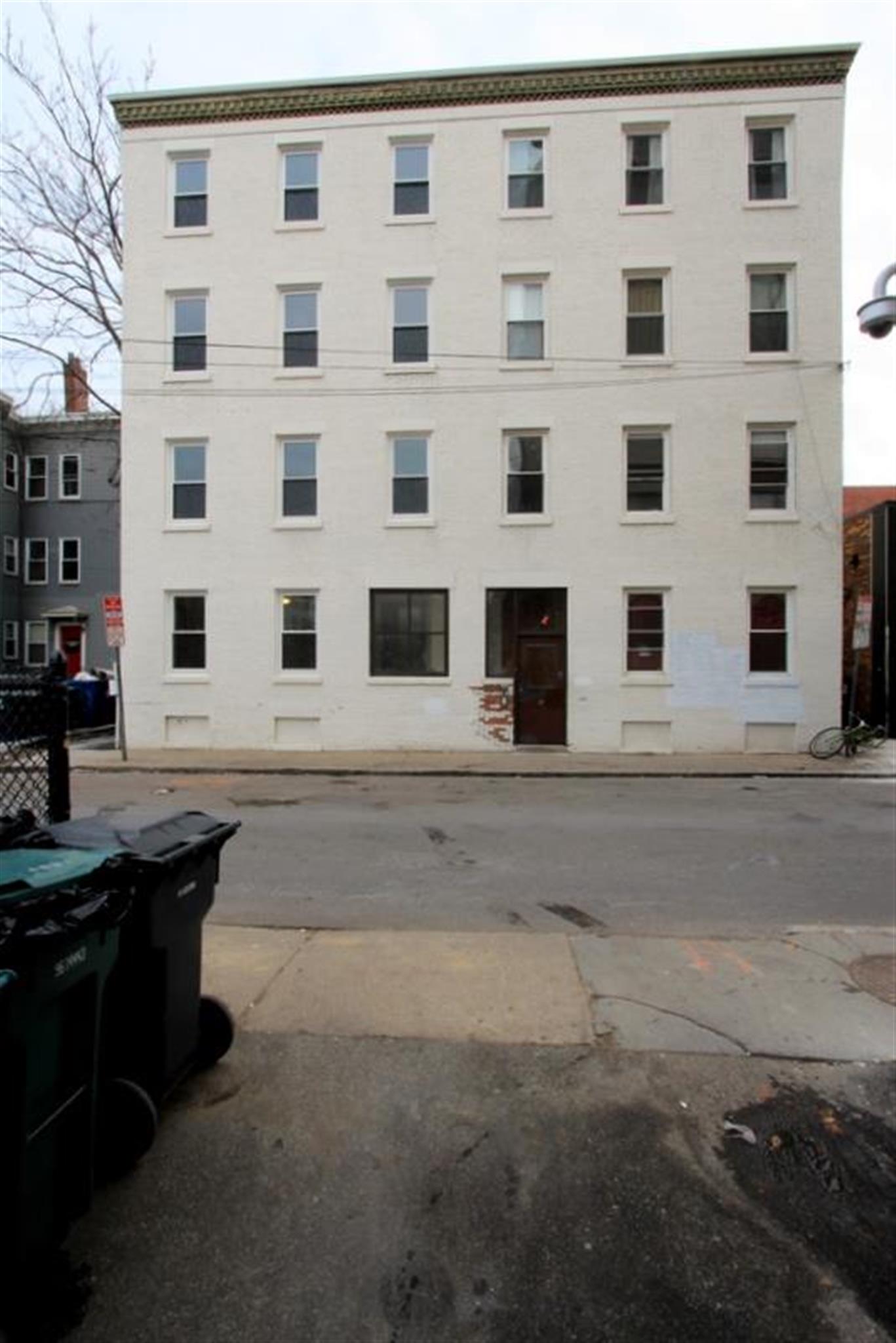 6 Douglas St, Central Square