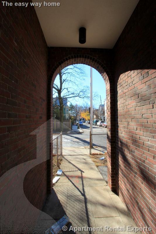 524 Putnam Ave, Cambridgeport