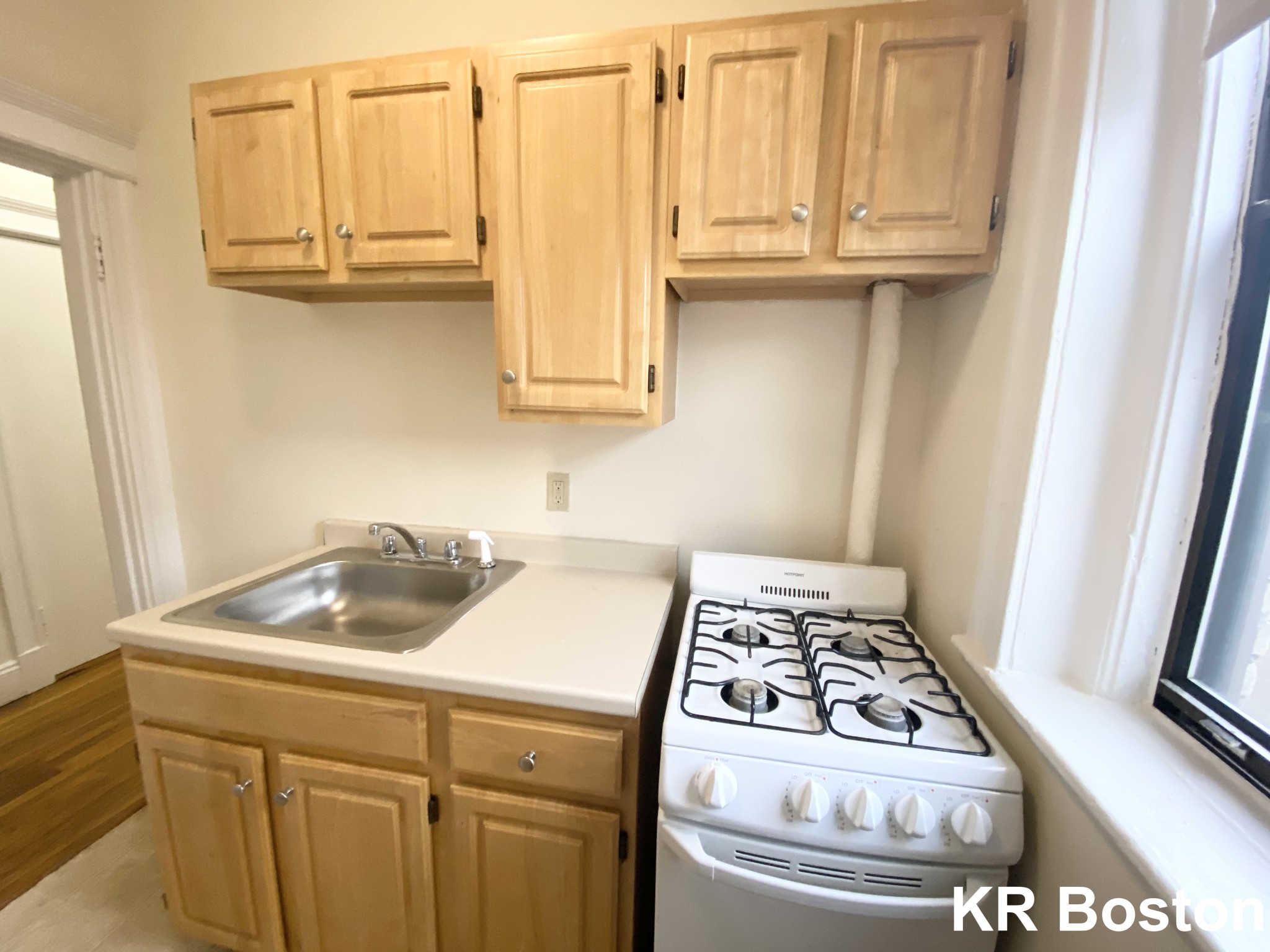 1144 Commonwealth Ave, Allston