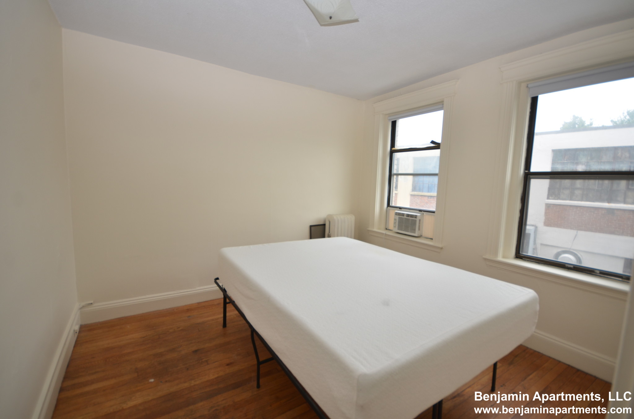 1152 Commonwealth Ave, Brighton