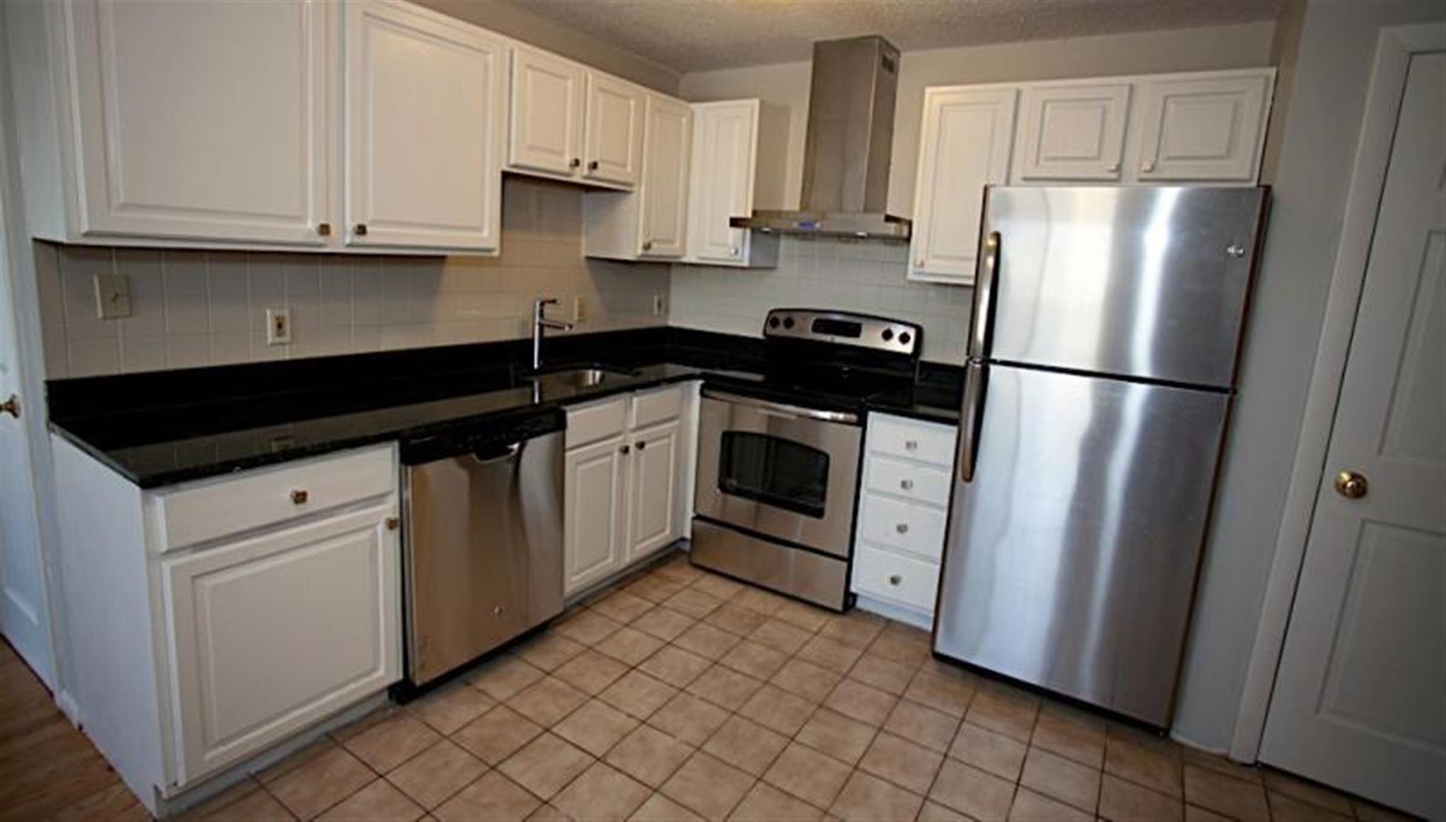 14 Murdock St, Ball Square