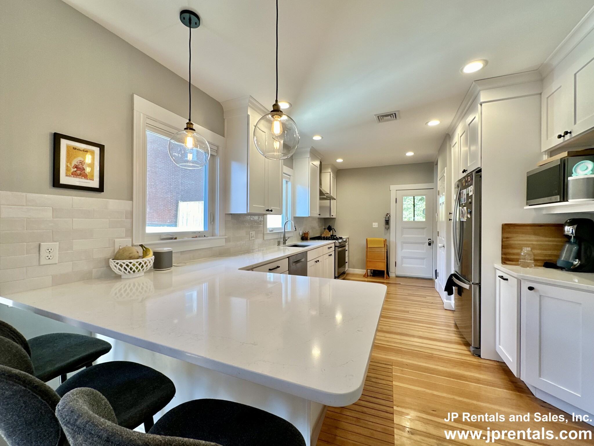 22 Sedgwick St, Jamaica Plain