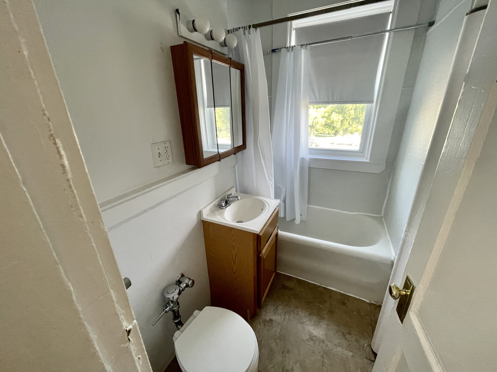 1171 Boylston St, Fenway