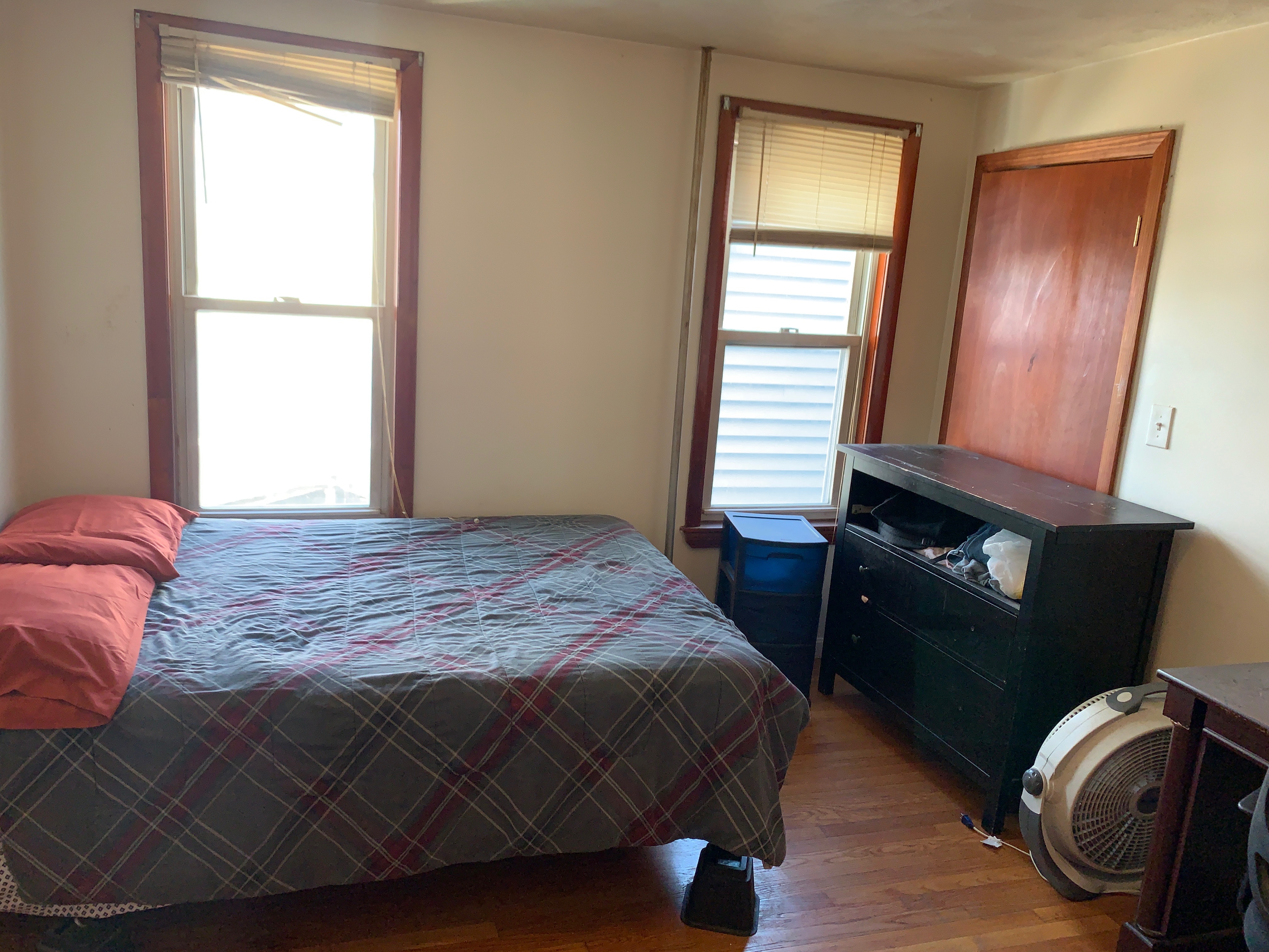 106 Vernal St, Everett