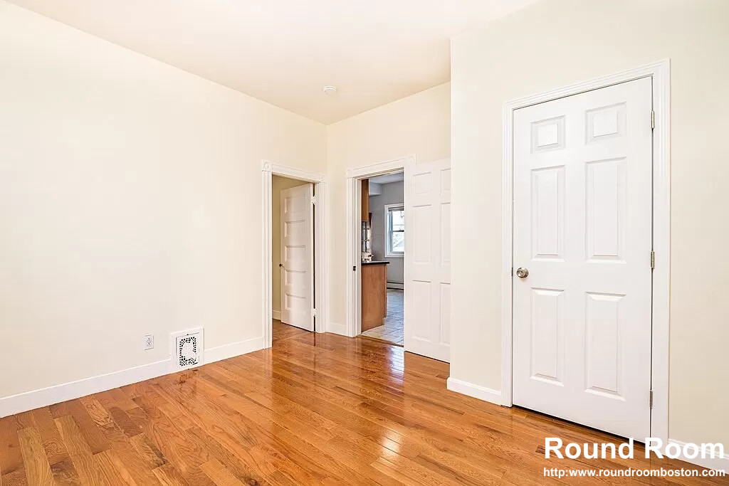 28 Moreland St, Winter Hill