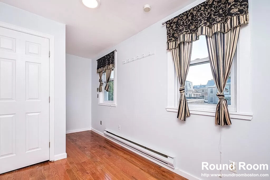 28 Moreland St, Winter Hill