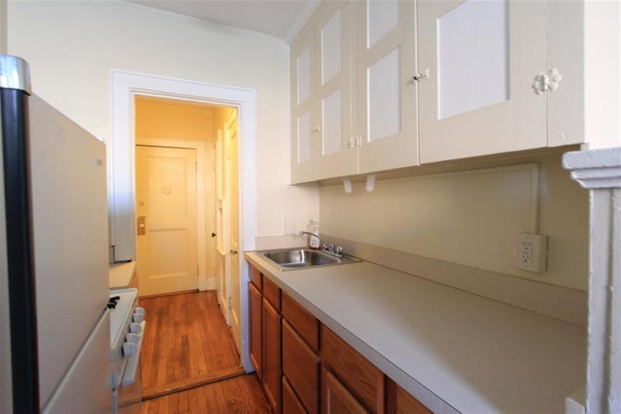 4 Cogswell Ave, Porter Square