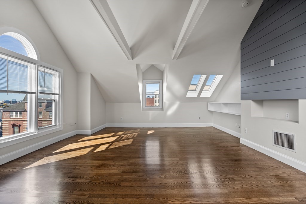 118 Dorchester St, South Boston