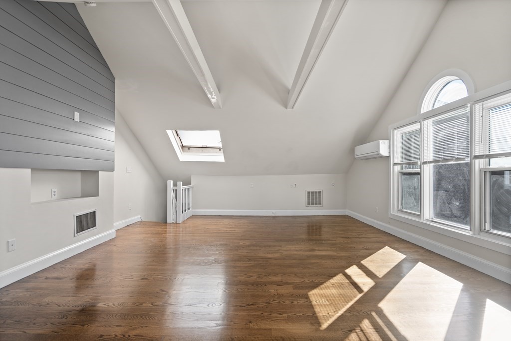 118 Dorchester St, South Boston