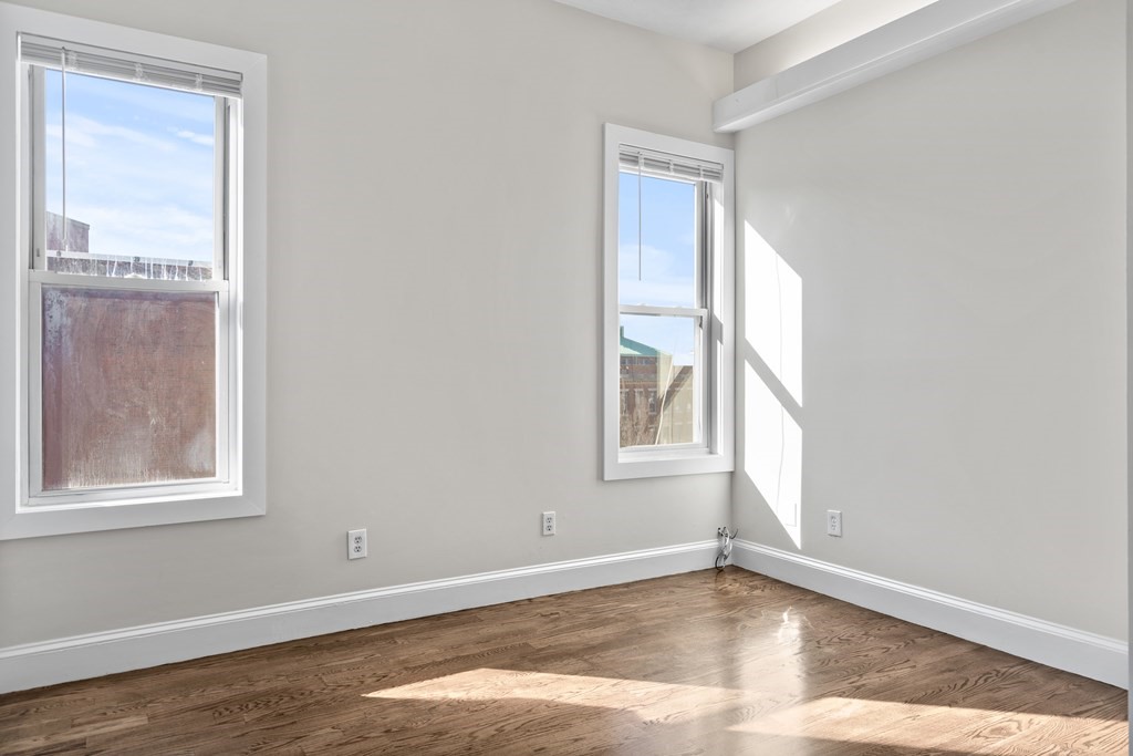 118 Dorchester St, South Boston