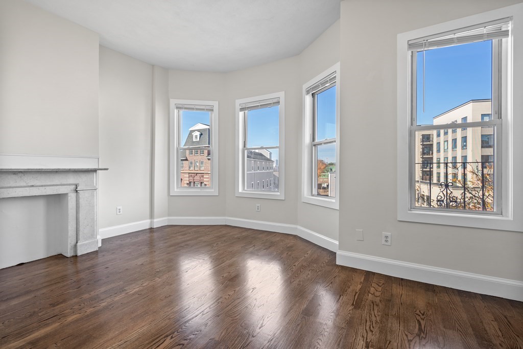 118 Dorchester St, South Boston