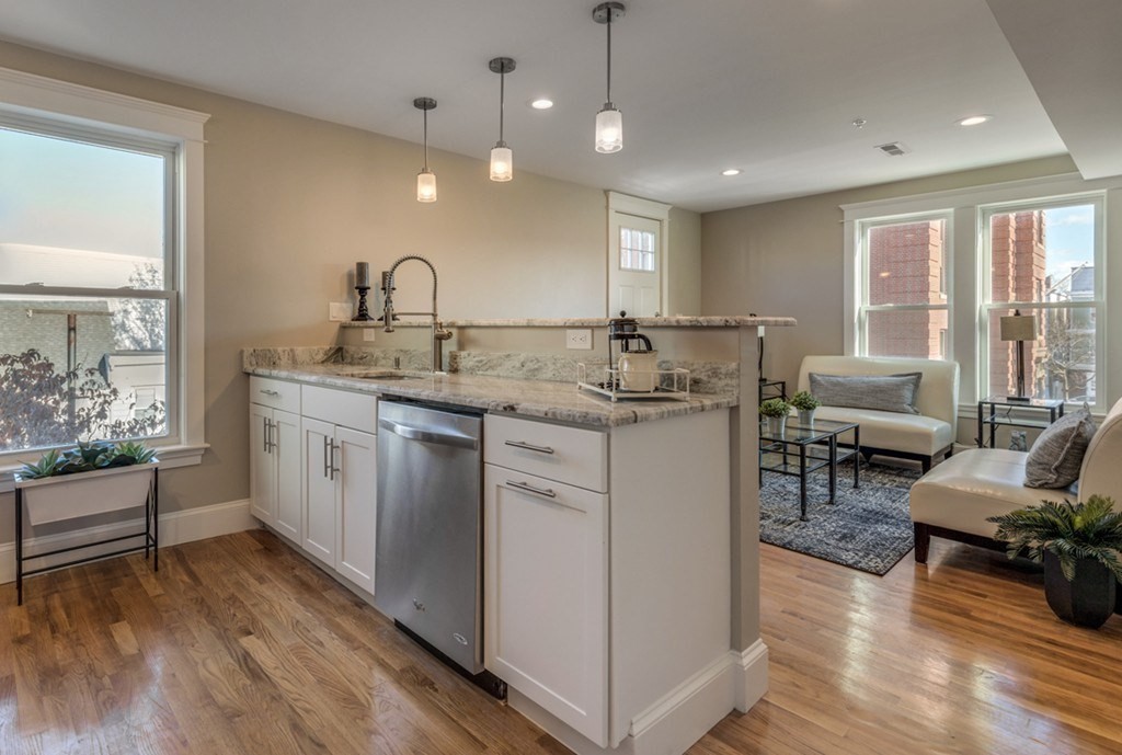 234 Paris St, East Boston